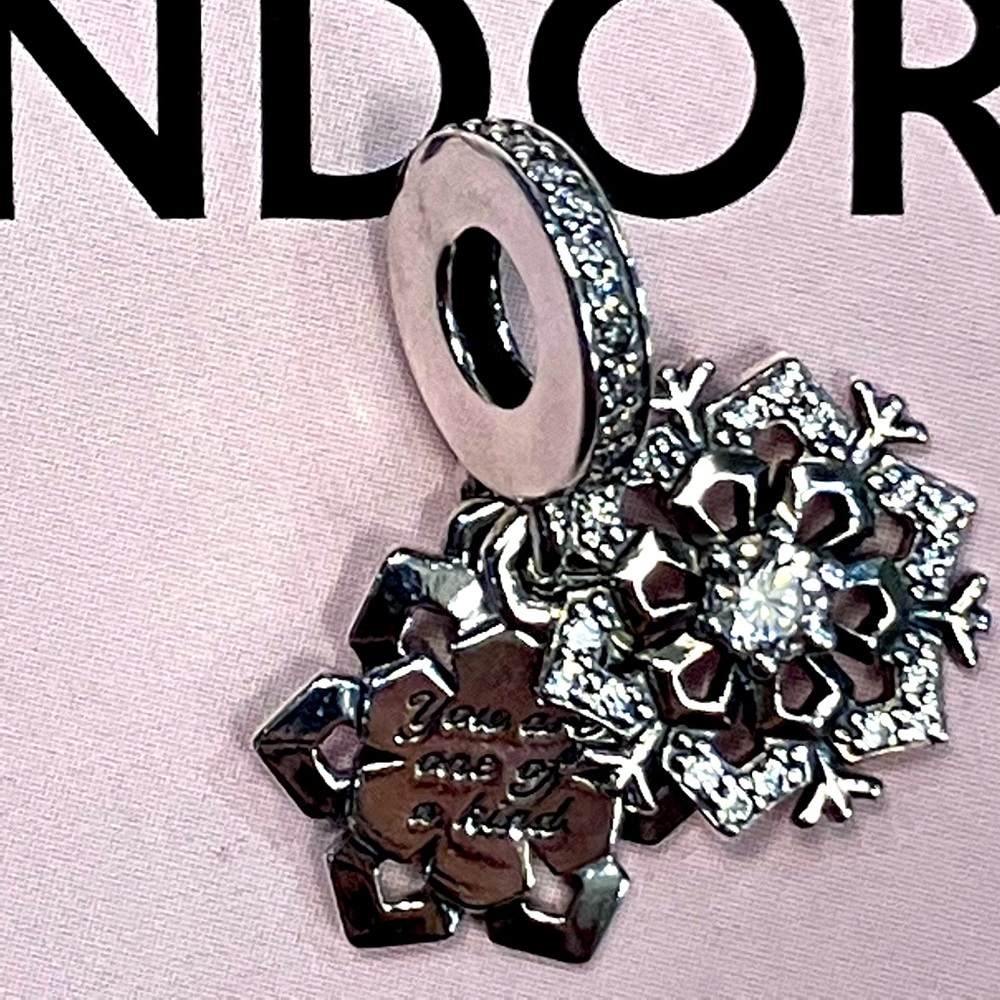 Authentic Pandora Snowflake charm